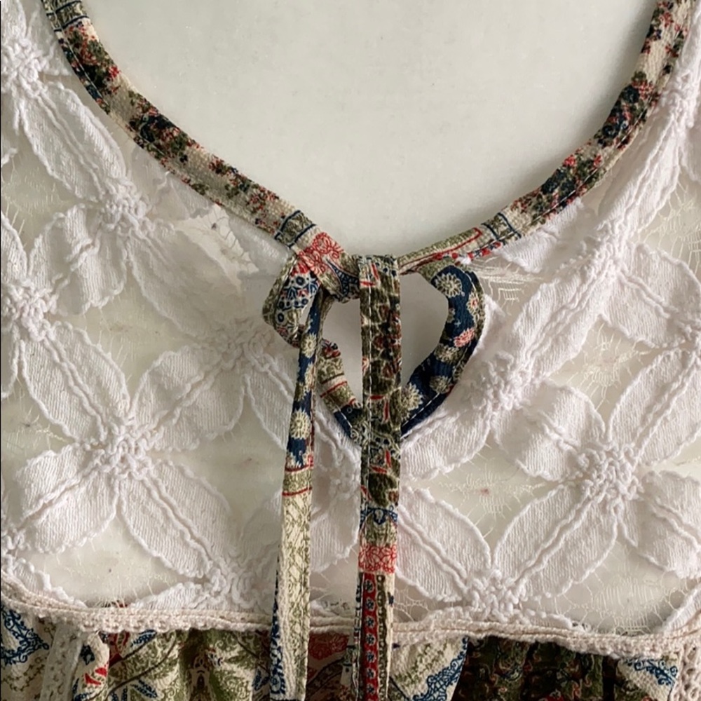 Blouse - Picture 2 of 5